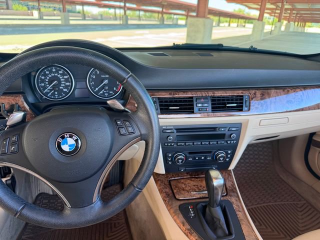 Used 2008 BMW 335i Convertible w/ Premium Pkg image 35