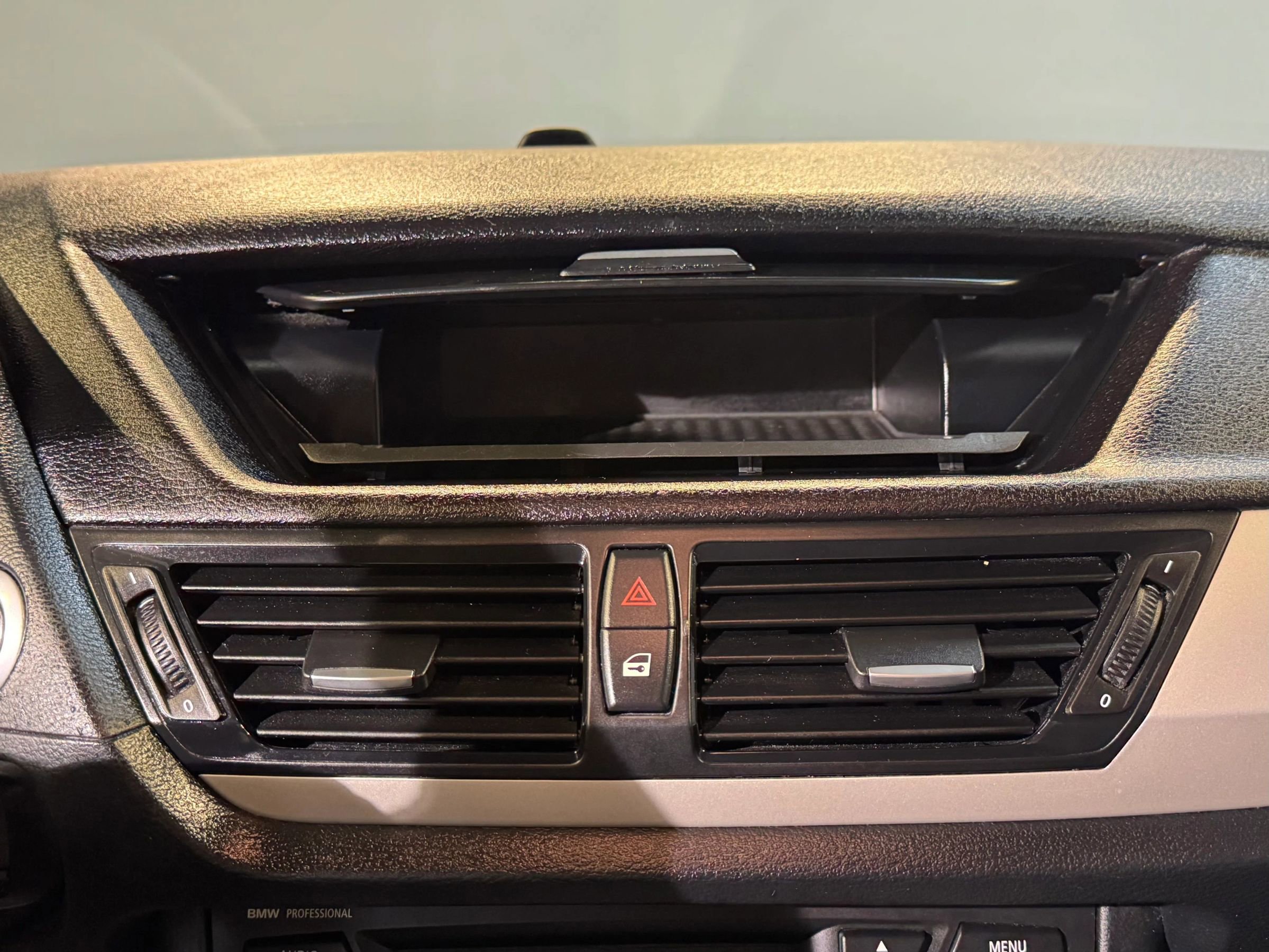 Used 2015 BMW X1 sDrive28i image 14