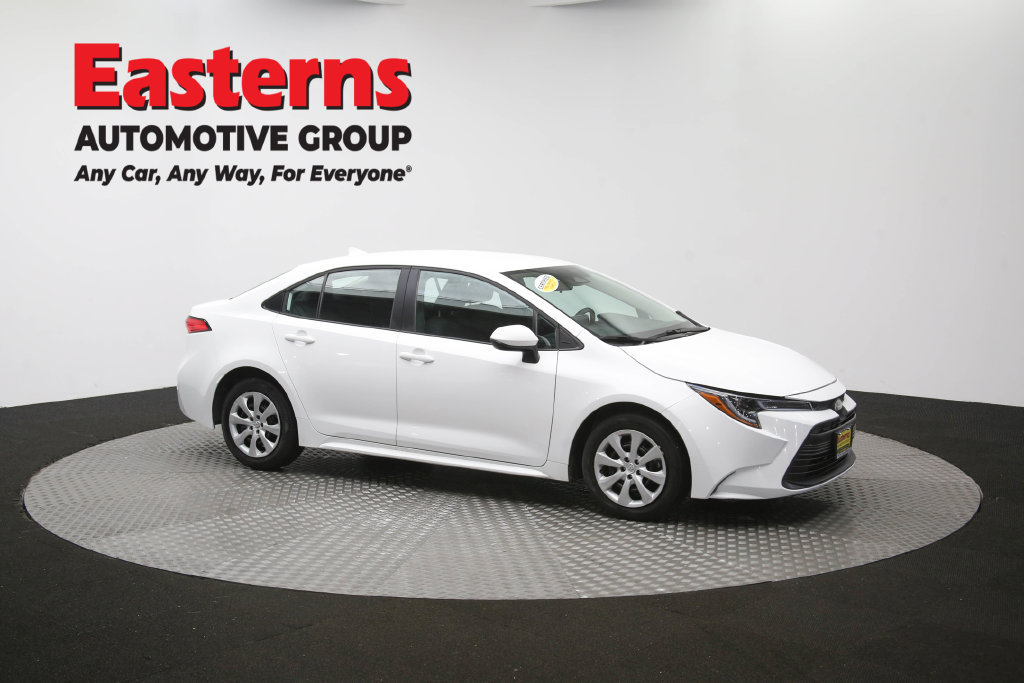 Used 2025 Toyota Corolla LE FWD image 45