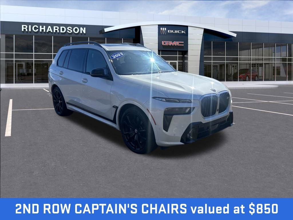 Used 2023 BMW X7 M60i w/ Executive Package image 8