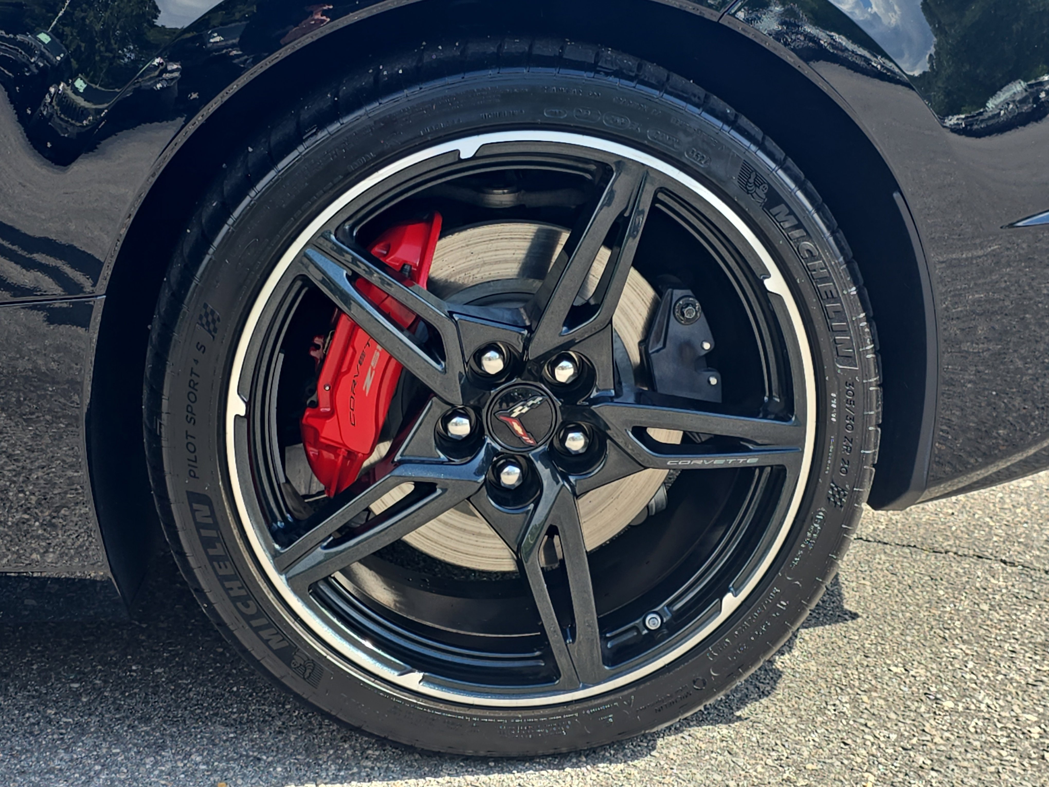 Used 2025 Chevrolet Corvette Stingray Coupe w/ Z51 Performance Package image 31