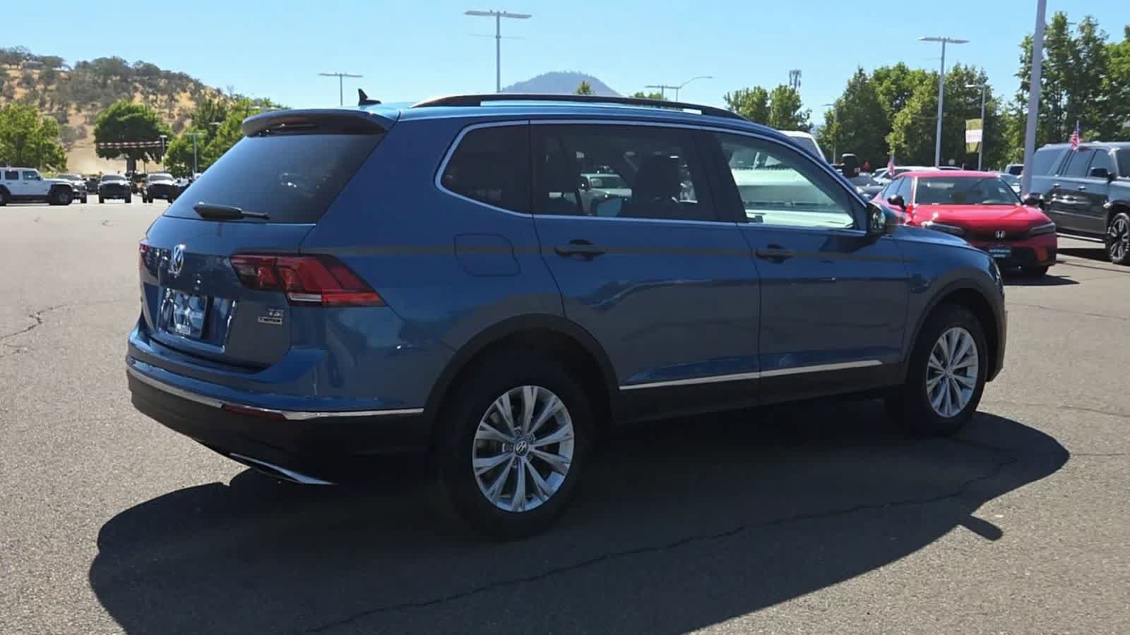 Used 2018 Volkswagen Tiguan SE AWD/4WD image 8