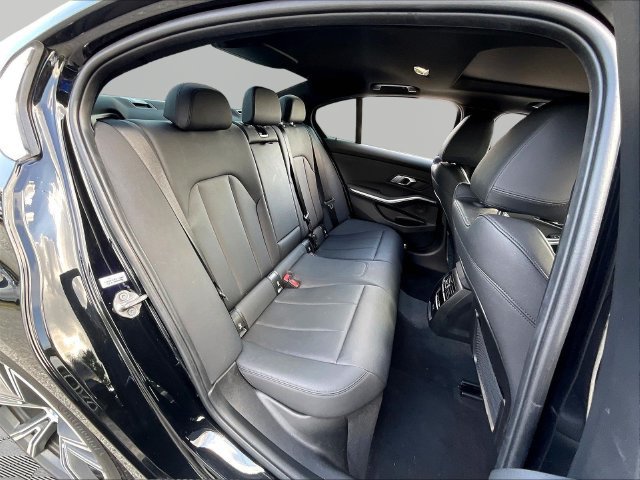 Used 2021 BMW 330i Sedan w/ Premium Package RWD image 26