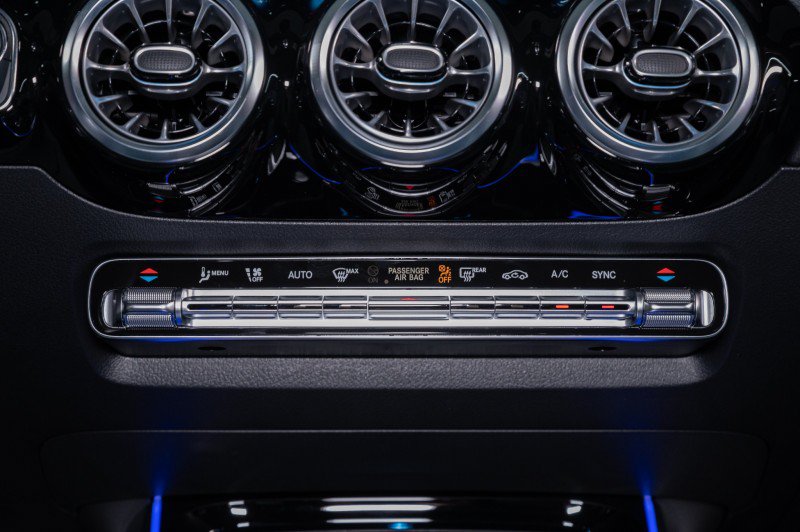 New 2026 Mercedes-Benz GLA 35 AMG 4MATIC image 20