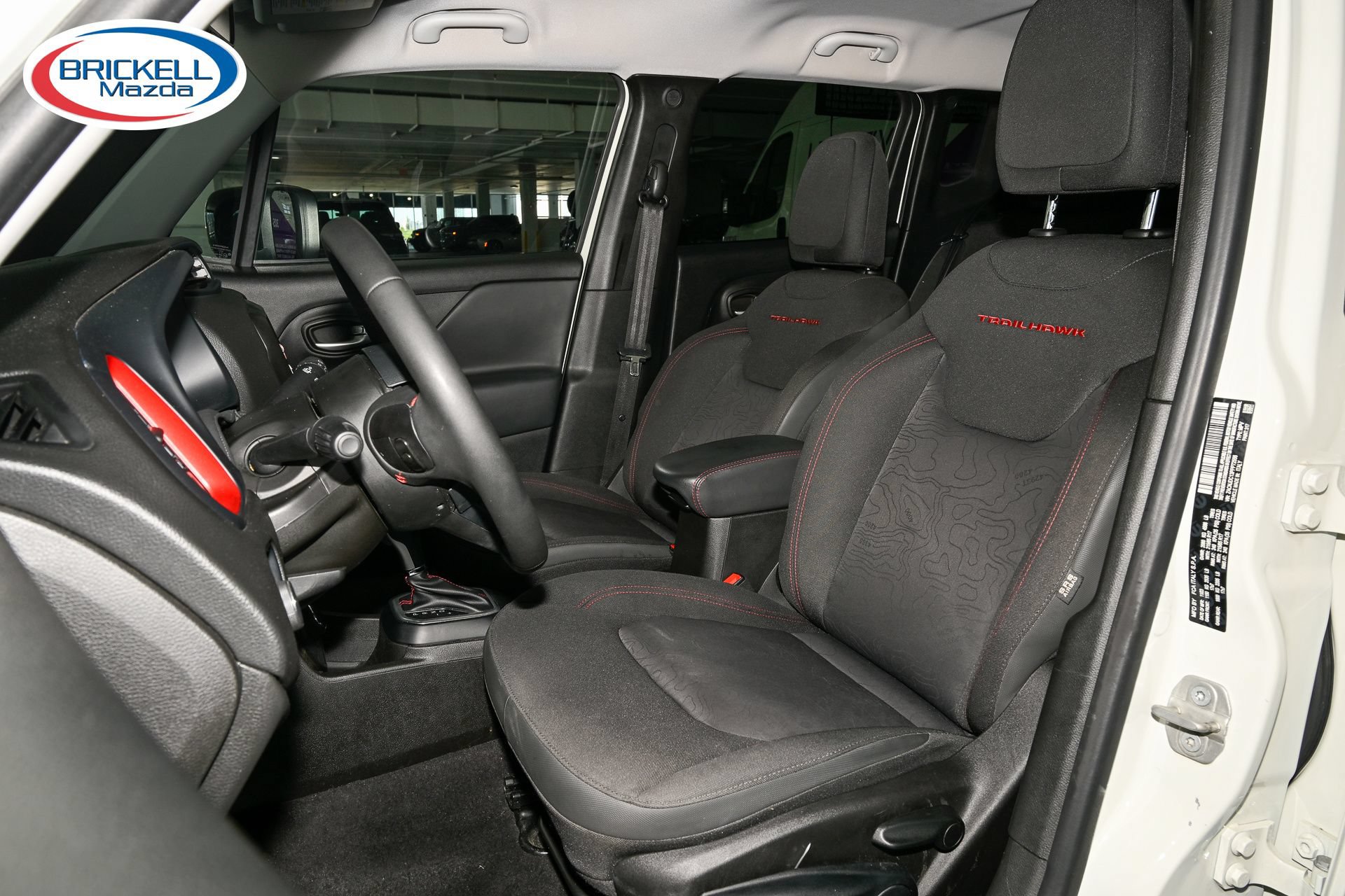 Used 2023 Jeep Renegade Trailhawk AWD/4WD image 15