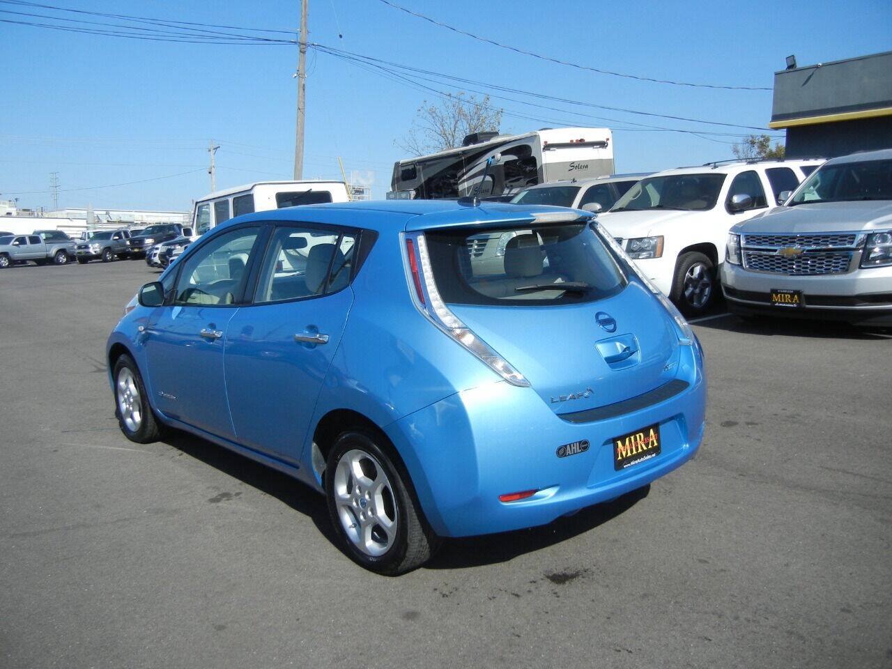 Used 2012 Nissan Leaf SL w/ Protection Pkg FWD image 8