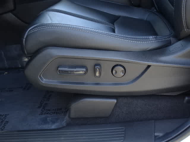 Used 2025 Honda Pilot EX-L image 16