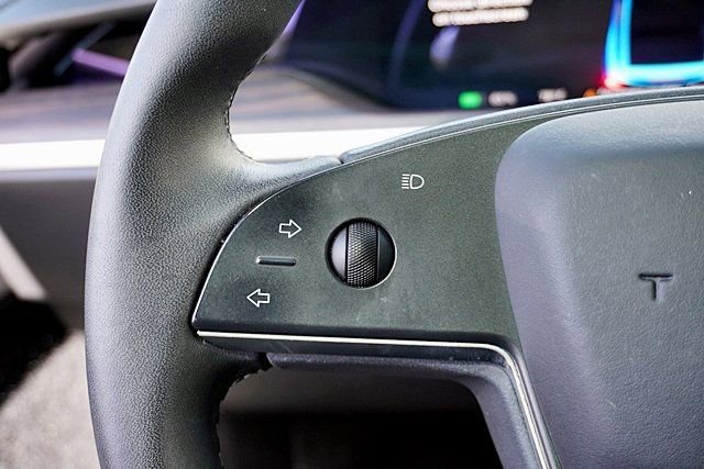 Used 2023 Tesla Model X AWD/4WD image 37