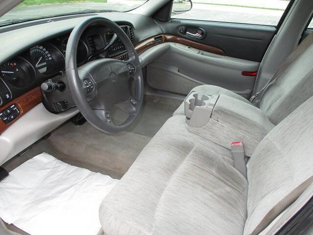 Used 2005 Buick Le Sabre Custom w/ Wheel And Sound Package FWD image 12