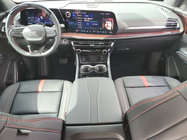 Used 2024 Chevrolet Traverse RS image 15