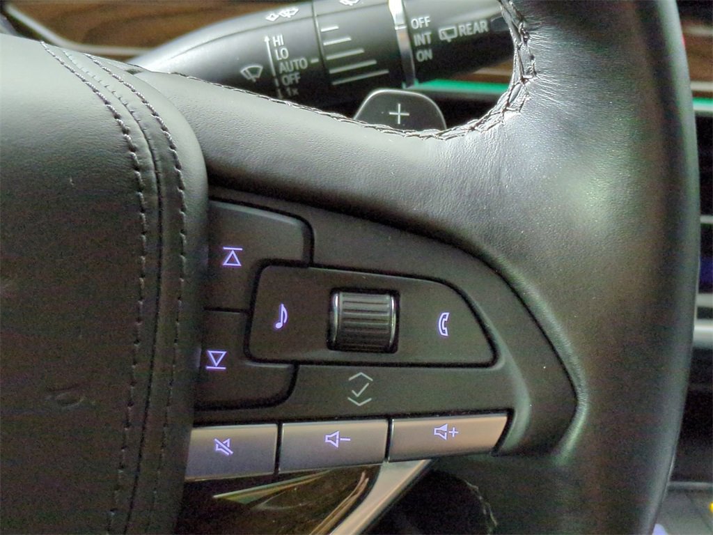 Used 2022 Cadillac Escalade ESV Sport Platinum image 29
