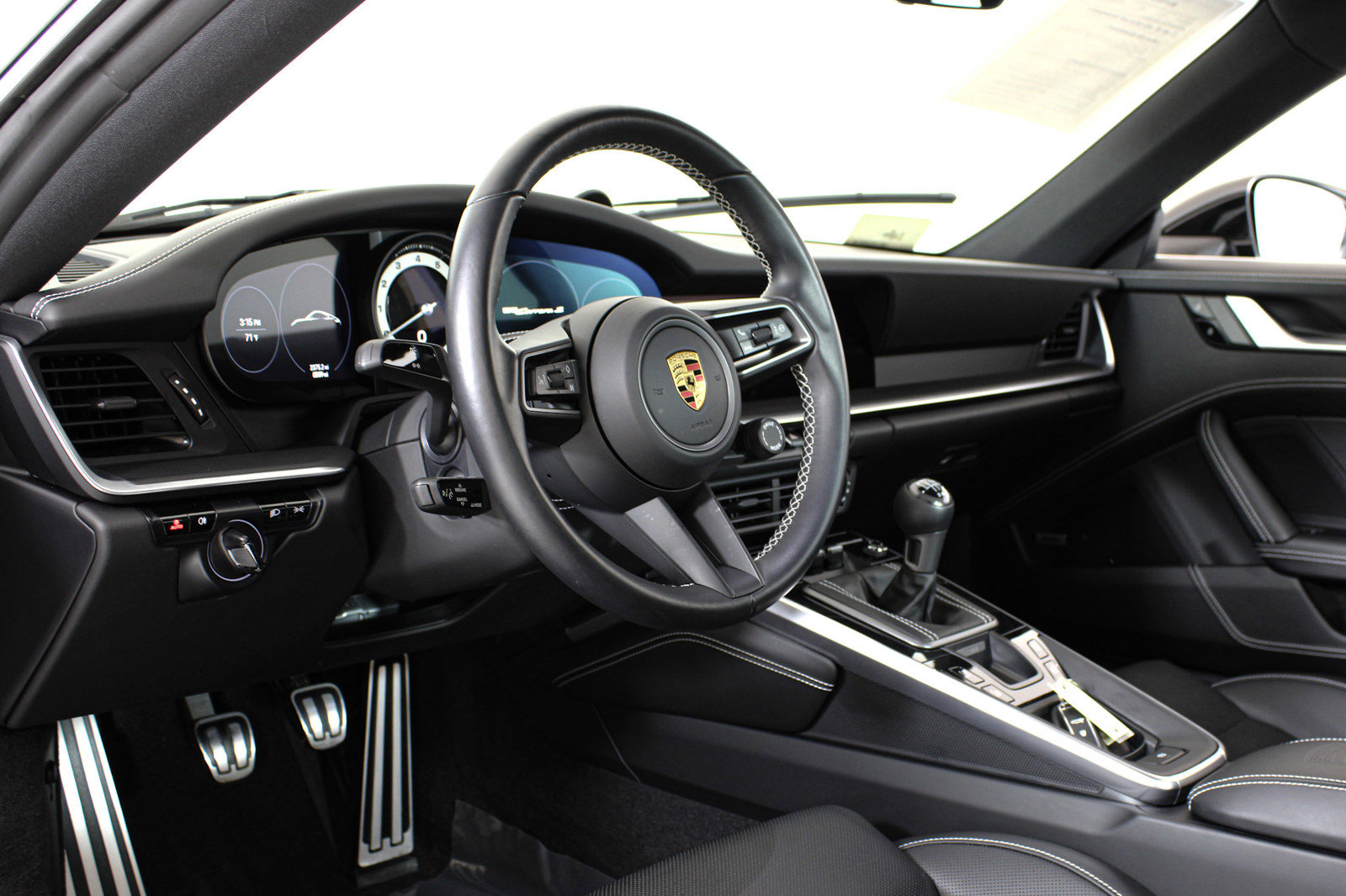 Used 2021 Porsche 911 Carrera S RWD image 31