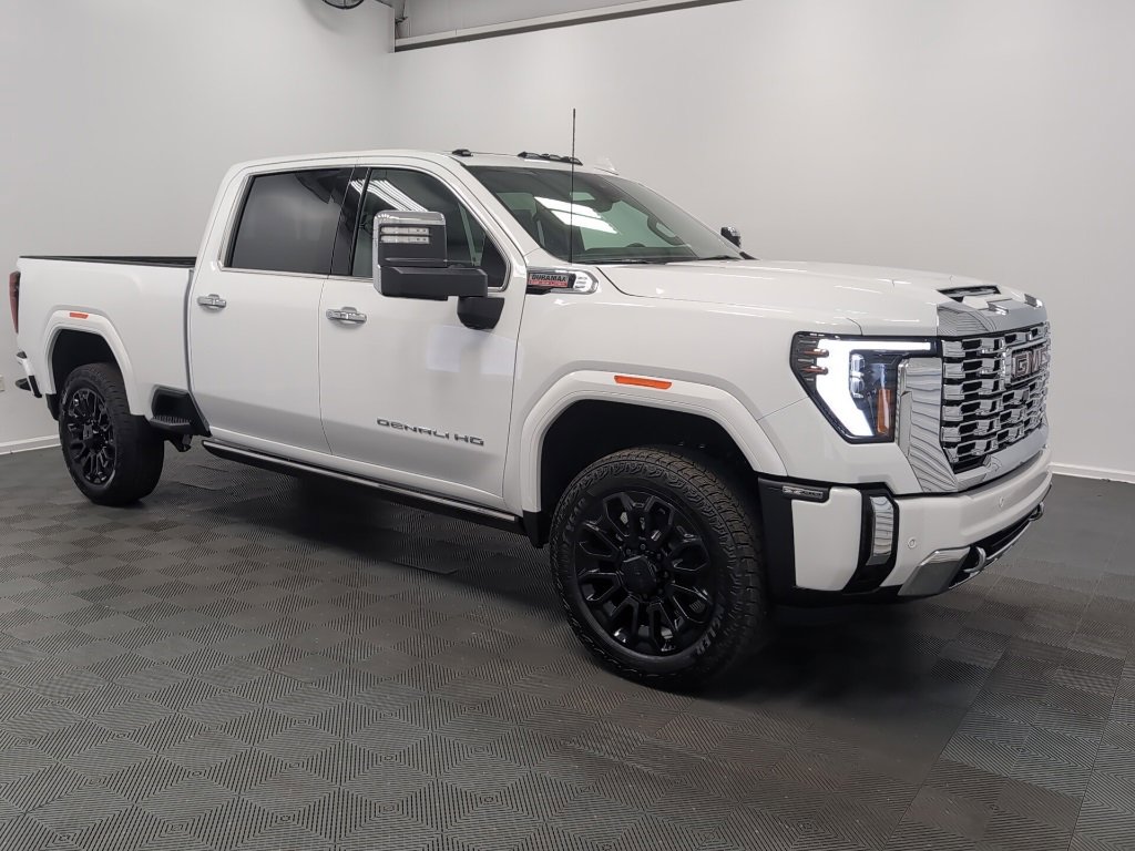 New 2025 GMC Sierra 2500 Denali w/ Denali Reserve Package image 2