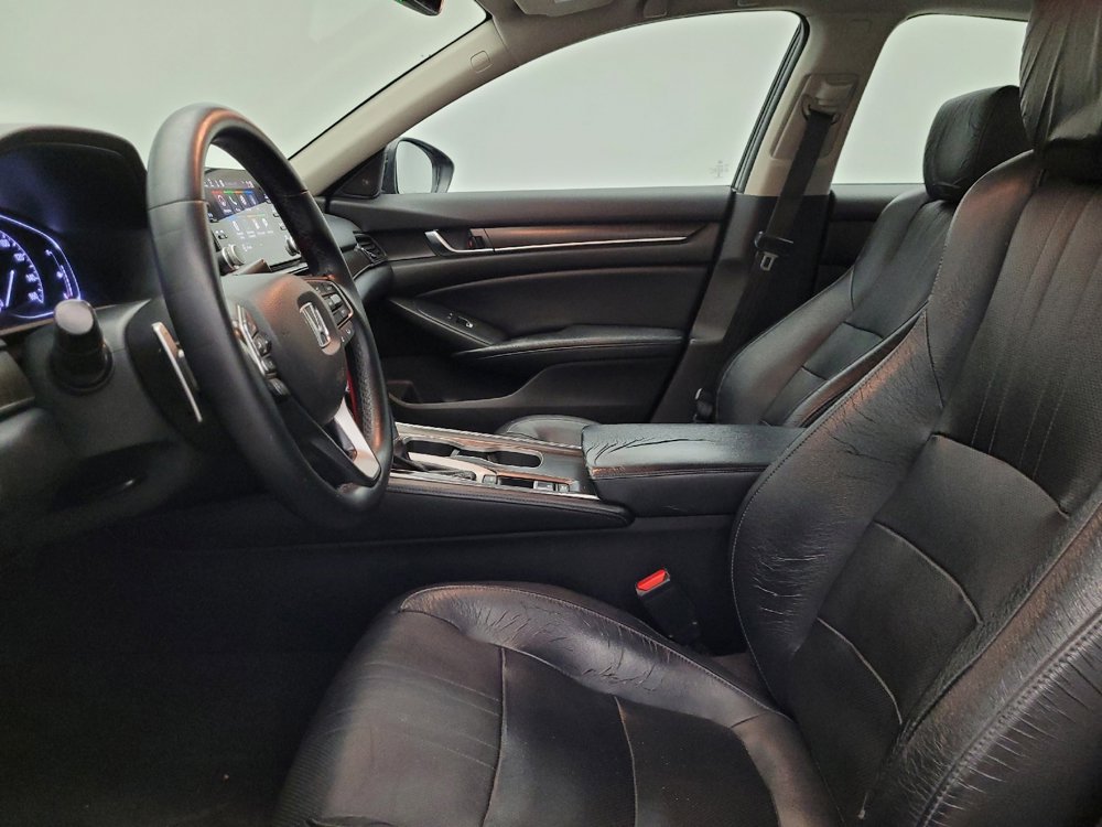 Used 2018 Honda Accord Touring image 17