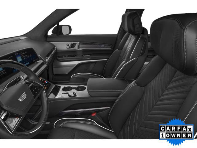 Certified 2026 Cadillac Vistiq Platinum w/ LPO, Floor Liner Package AWD/4WD image 29