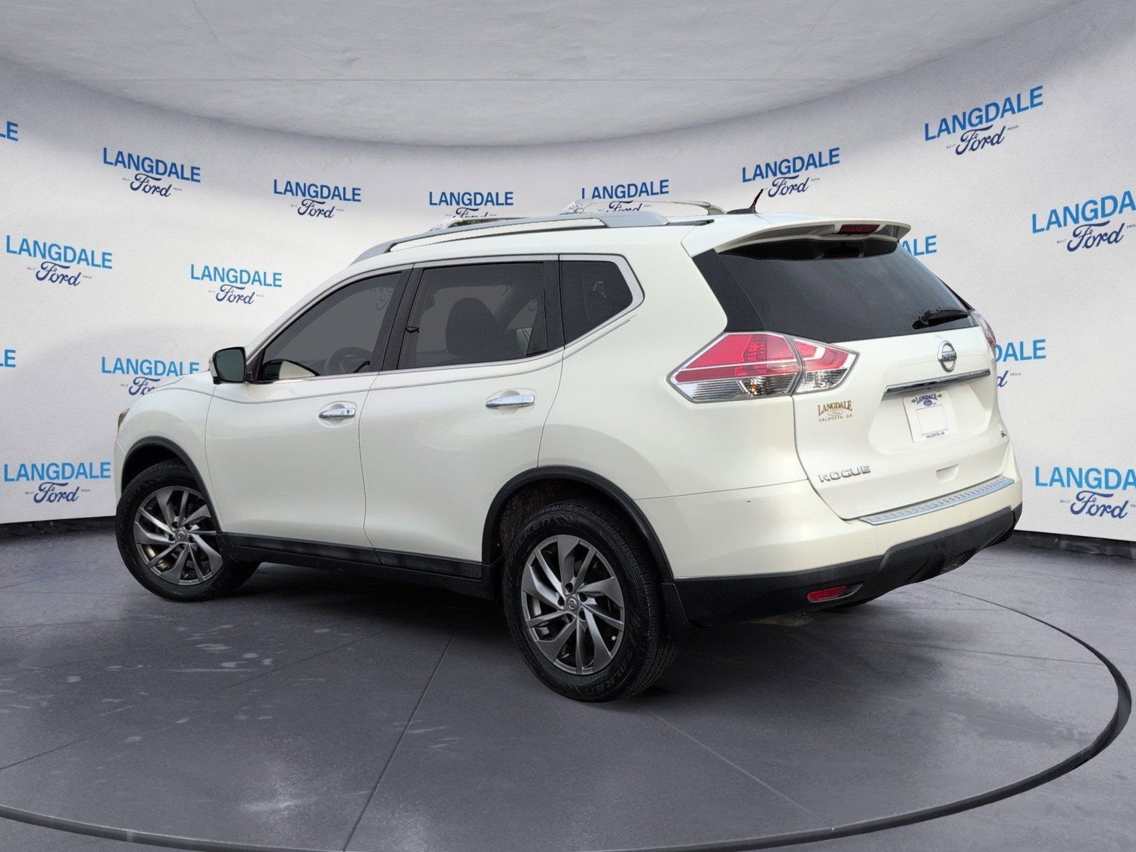 Used 2015 Nissan Rogue SL w/ SL Premium Package FWD image 9