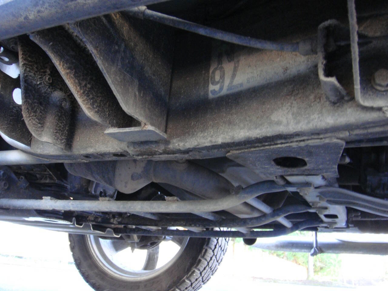 Used 2005 HUMMER H2 SUT w/ Preferred Equipment Group image 26