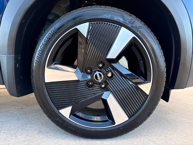 Used 2025 Nissan Kicks SR AWD/4WD image 31