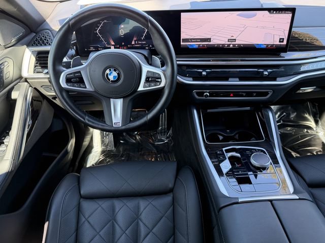 Certified 2025 BMW X6 xDrive40i w/ Climate Comfort Package image 15