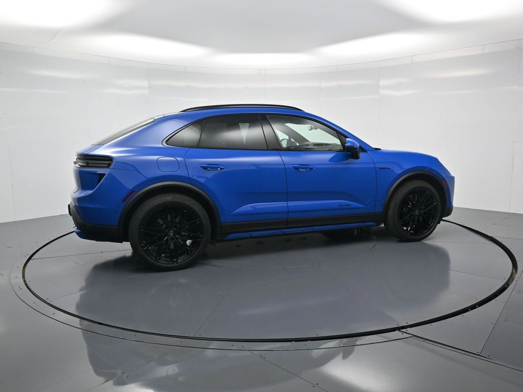 New 2026 Porsche Macan Turbo Electric image 31