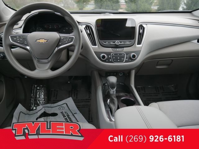 Used 2025 Chevrolet Malibu LT image 47