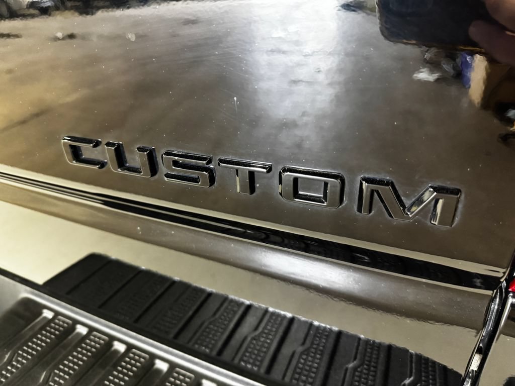 Used 2022 Chevrolet Silverado 1500 Custom Trail Boss w/ LPO, Dark Essentials Package AWD/4WD image 34