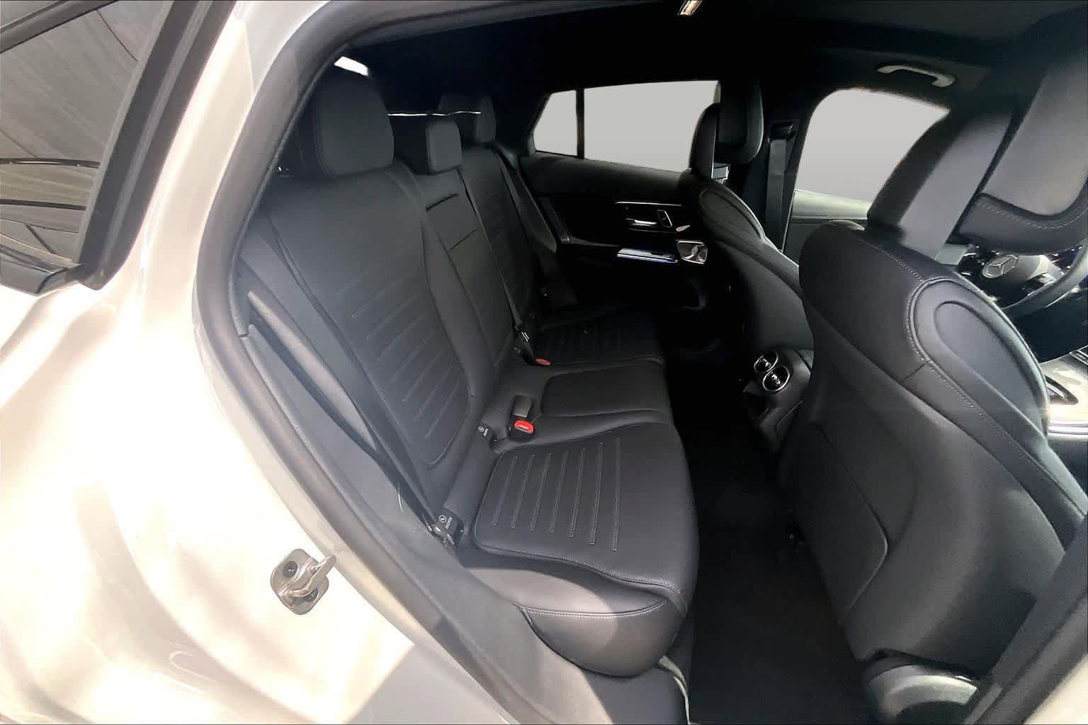 Used 2026 Mercedes-Benz GLC 300 4MATIC image 20