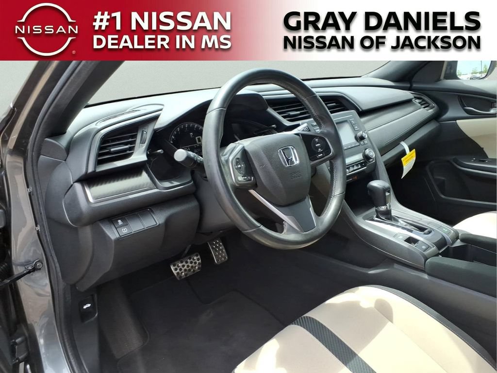 Used 2018 Honda Civic Sport image 10