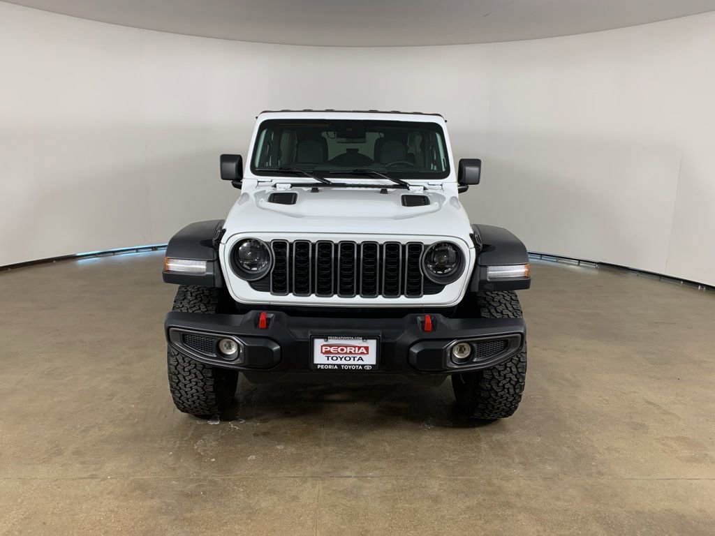 Used 2025 Jeep Wrangler Unlimited Rubicon image 3