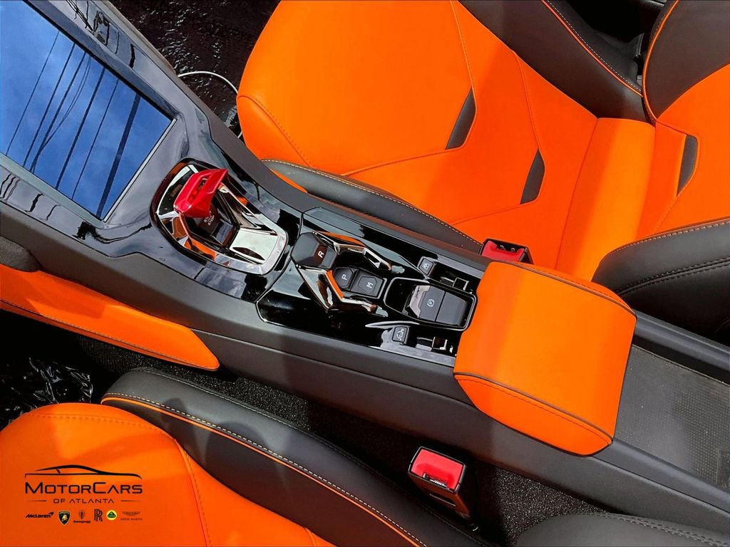 Used 2023 Lamborghini Huracan EVO RWD image 16