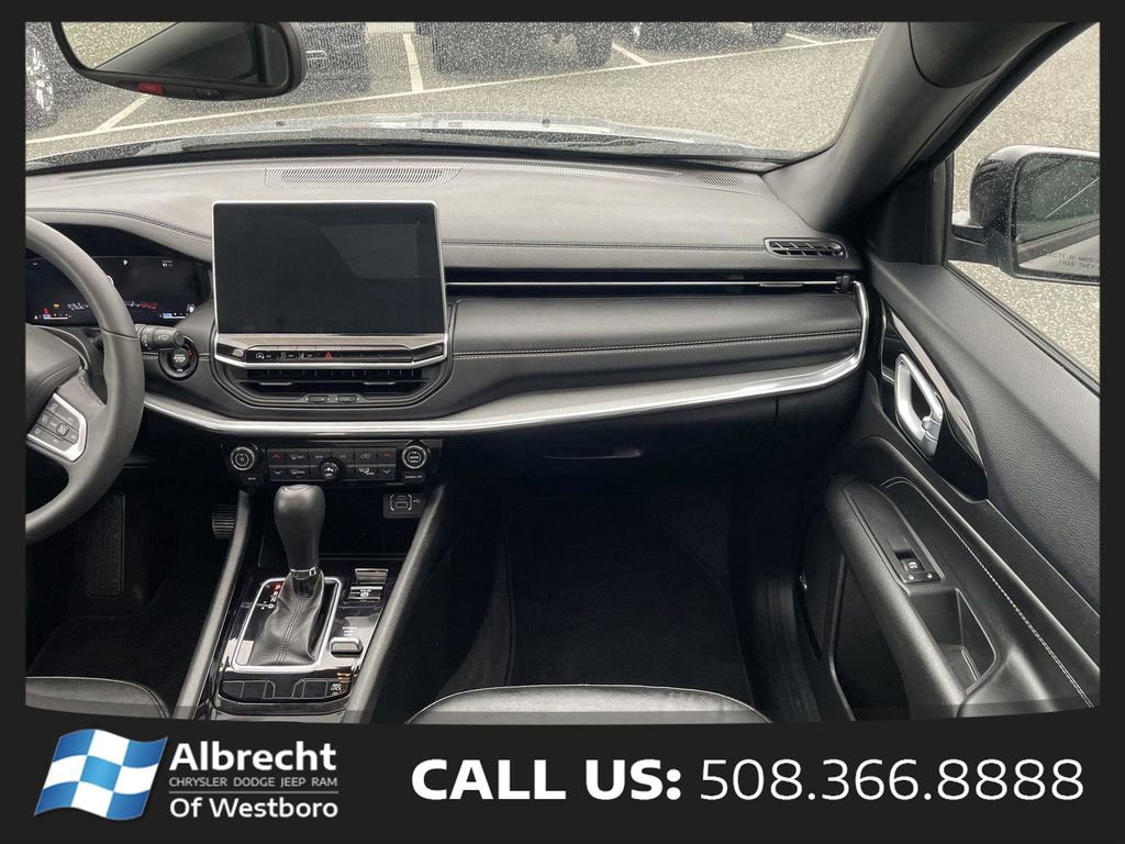 Used 2023 Jeep Compass High Altitude AWD/4WD image 22