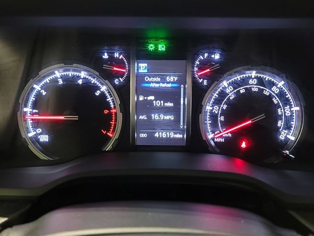 Used 2020 Toyota 4Runner Limited AWD/4WD image 29