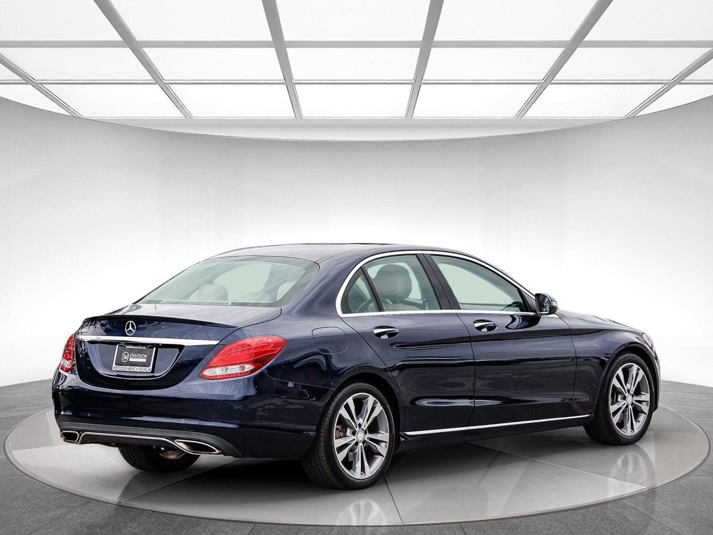 Used 2016 Mercedes-Benz C 300 Sedan image 4