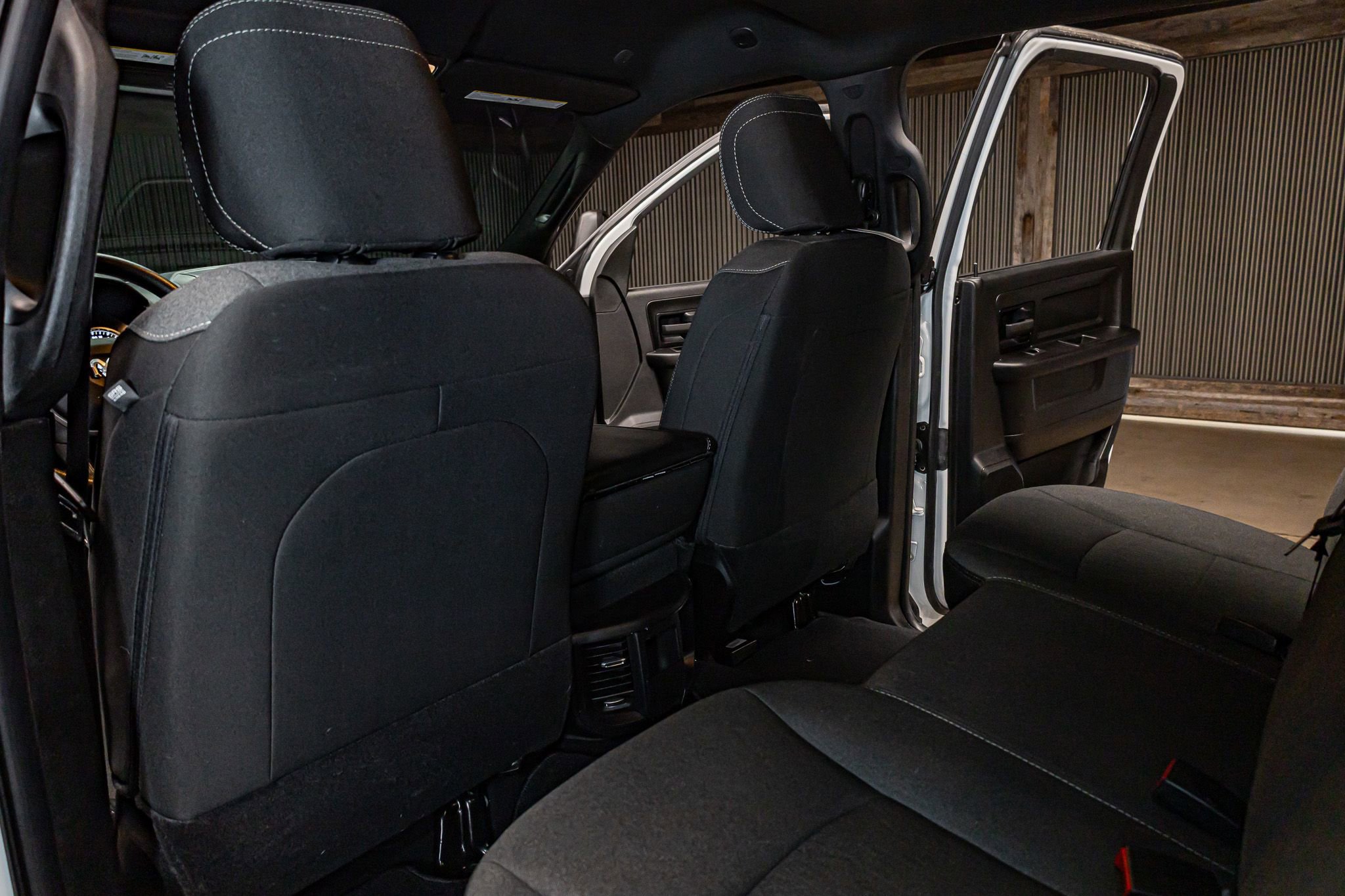 Used 2024 RAM 3500 Tradesman w/ Chrome Appearance Group image 25