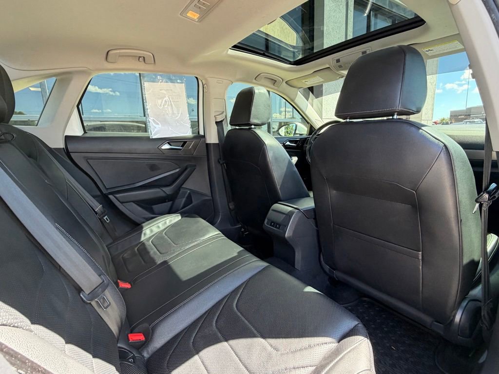 Used 2019 Volkswagen Jetta SEL Premium FWD image 20