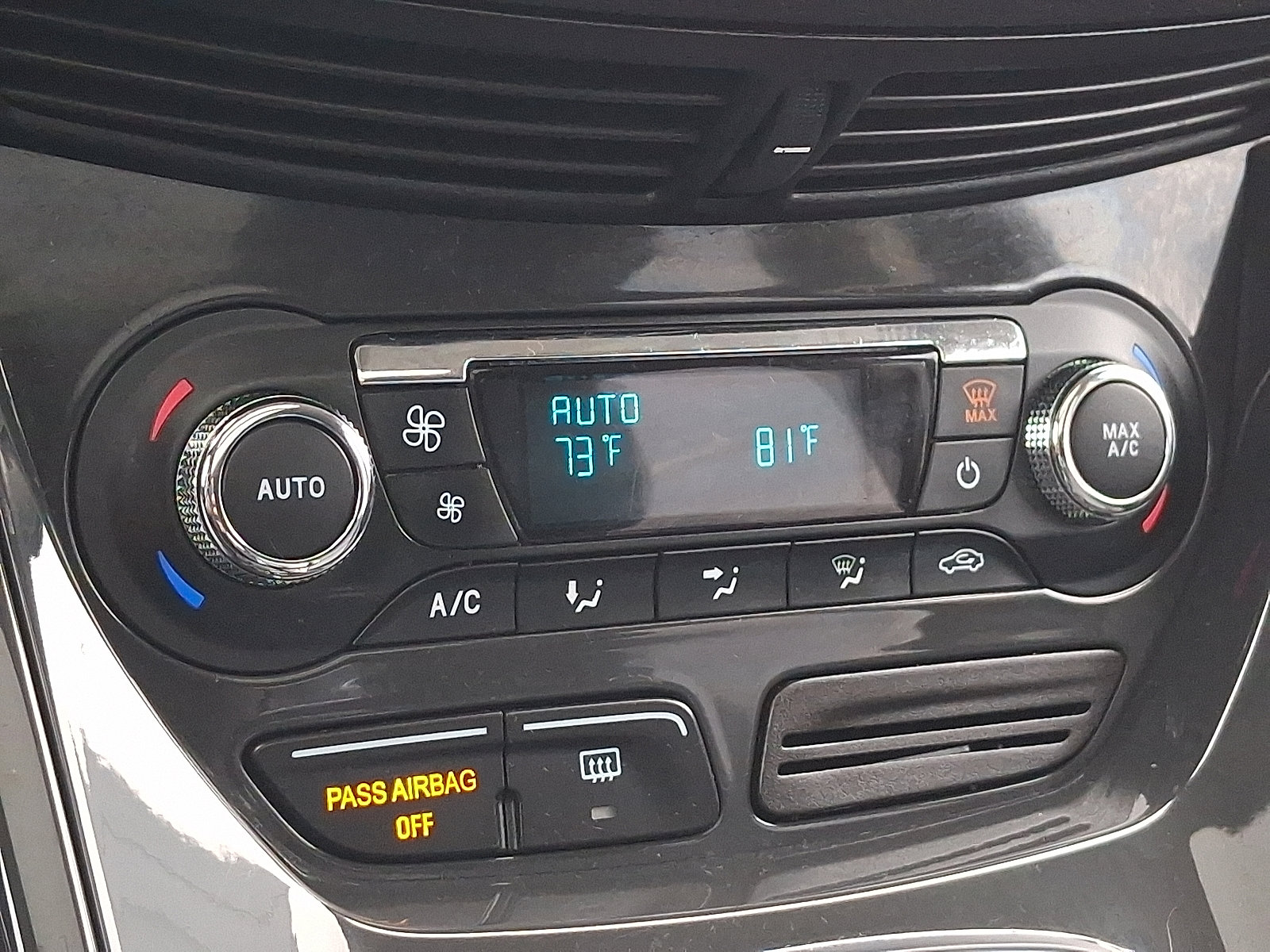 Used 2016 Ford Escape Titanium image 16
