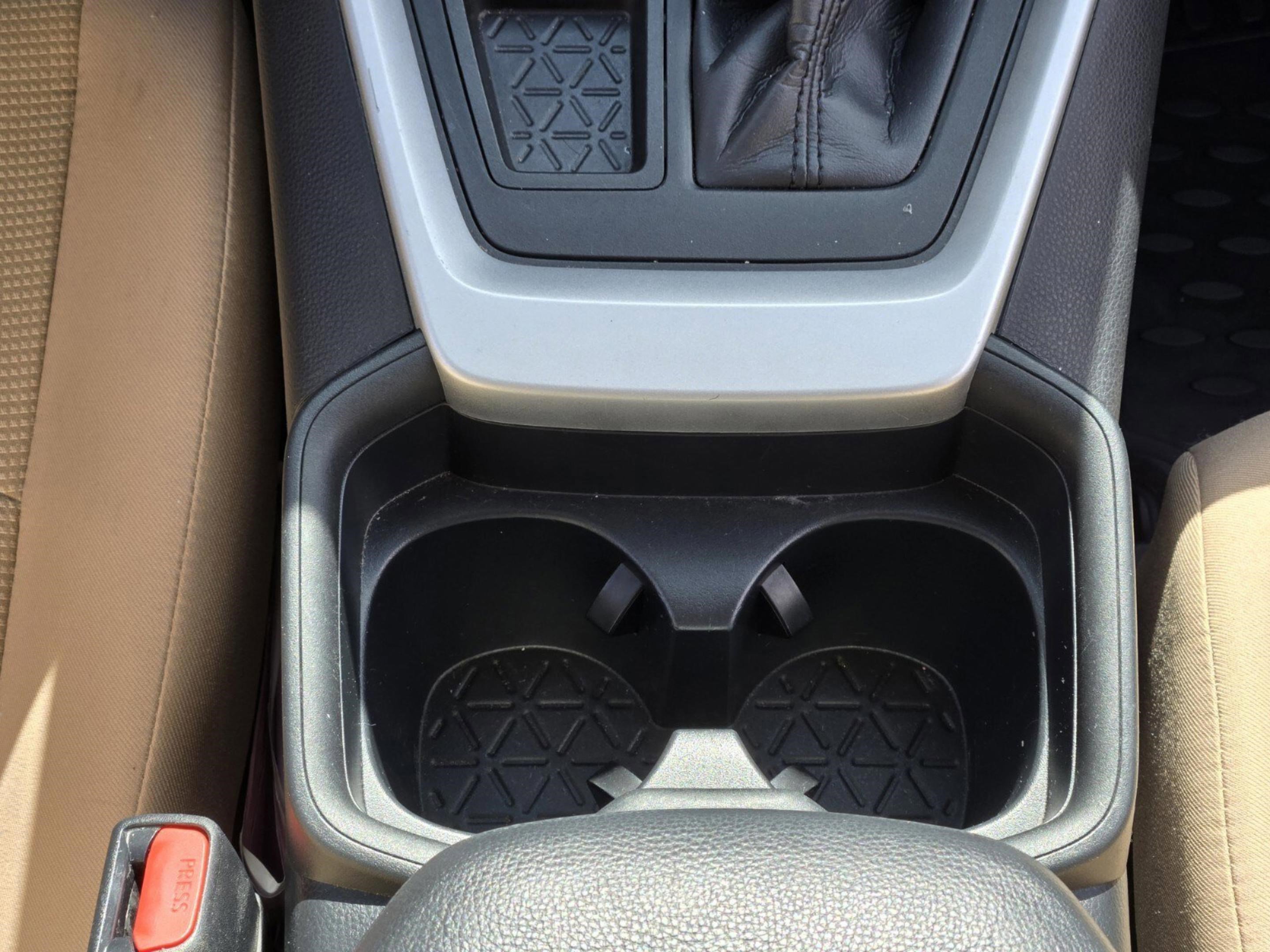 Used 2020 Toyota RAV4 LE image 41