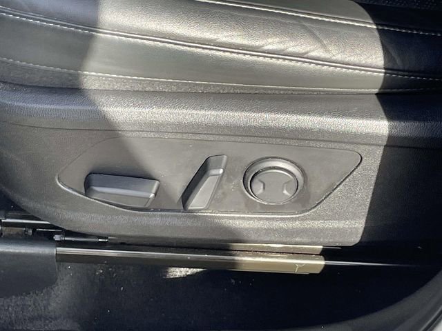 Used 2023 Kia Sorento SX image 16