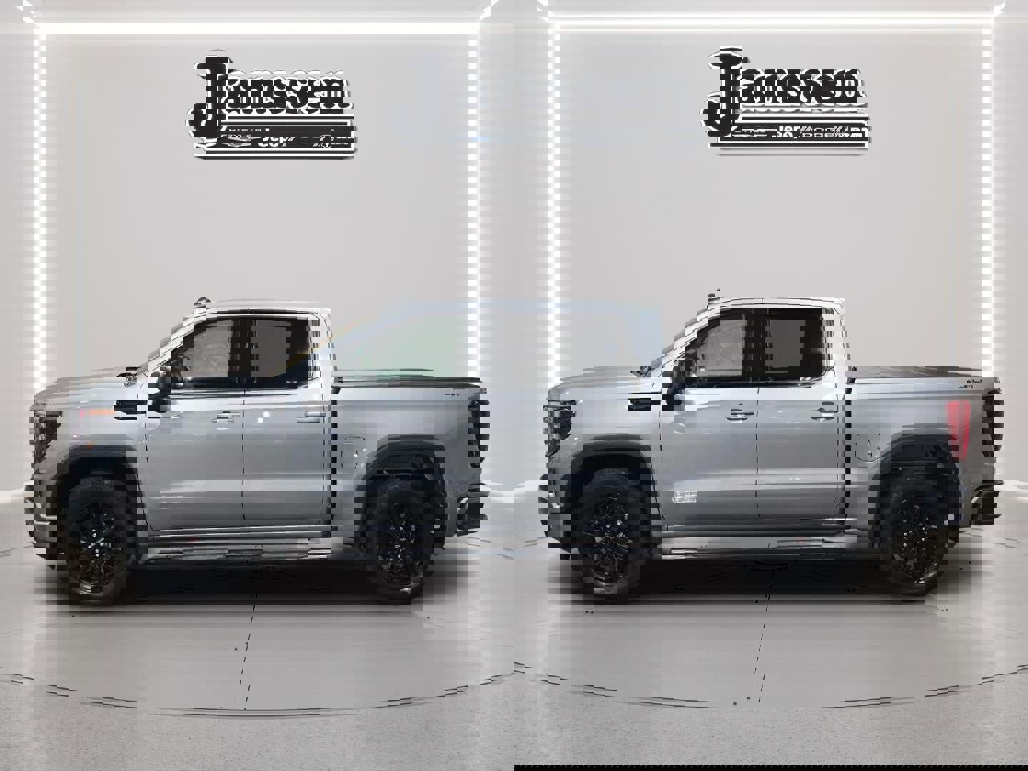 Used 2023 GMC Sierra 1500 Elevation image 2