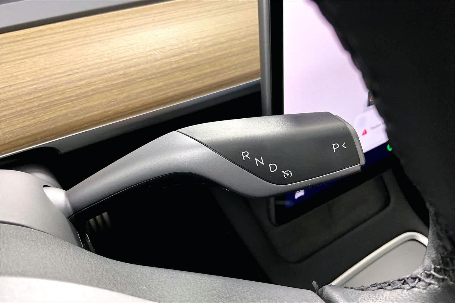 Used 2022 Tesla Model Y Performance AWD/4WD image 32
