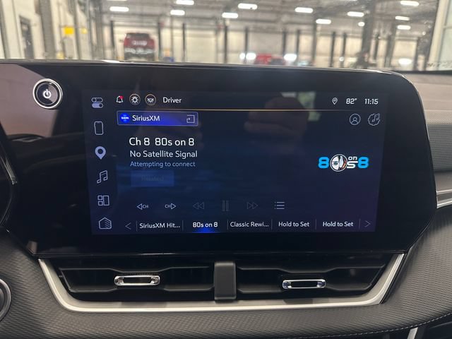Used 2025 Chevrolet Equinox LT FWD image 25