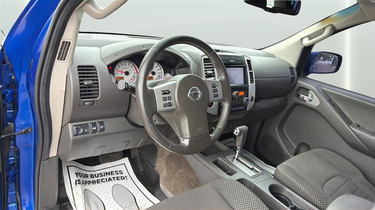 Used 2013 Nissan Frontier PRO-4X AWD/4WD image 18