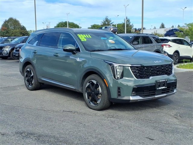Certified 2025 Kia Sorento EX
