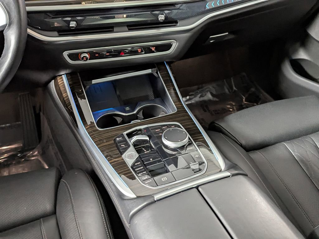 Used 2023 BMW X7 xDrive40i image 38