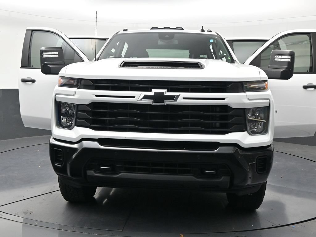 Used 2025 Chevrolet Silverado 2500 Custom w/ Custom Value Package AWD/4WD image 32