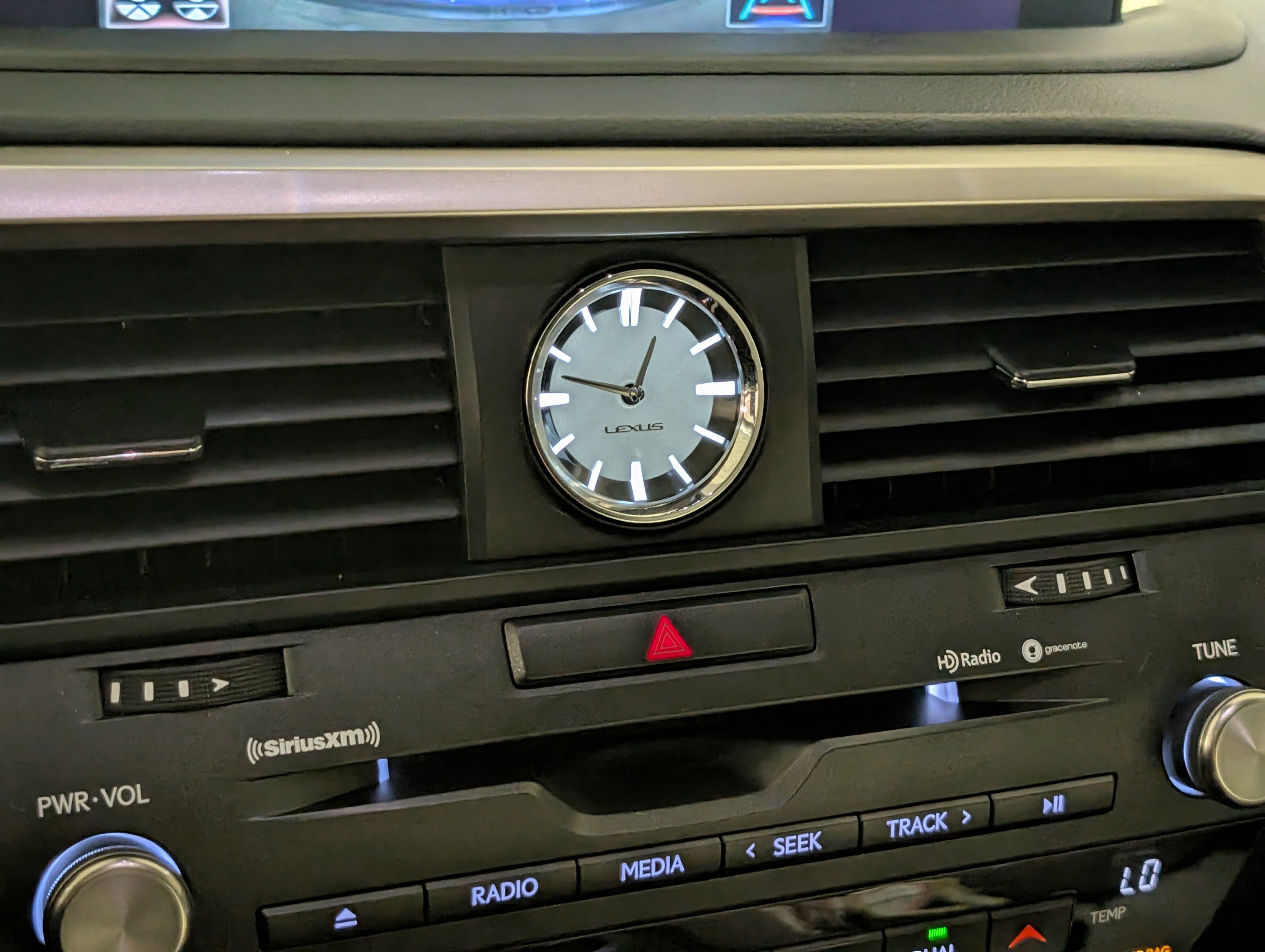 Used 2020 Lexus RX 450h AWD w/ Premium Package image 38