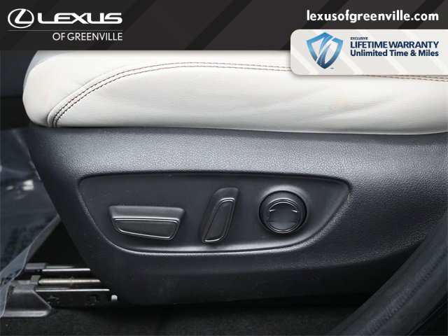 Used 2023 Toyota RAV4 XLE Premium image 25