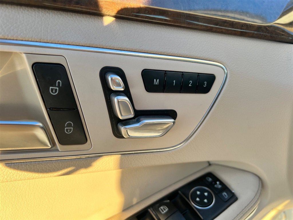 Used 2015 Mercedes-Benz E 350 4MATIC Sedan image 22