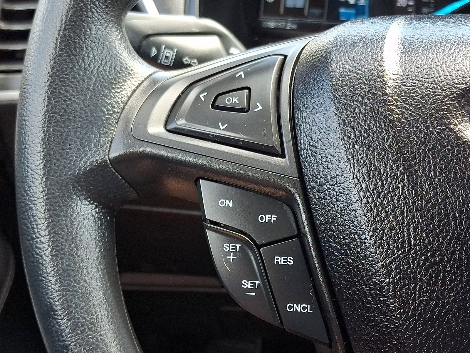 Used 2024 Ford Edge SE w/ Black Appearance Package image 20