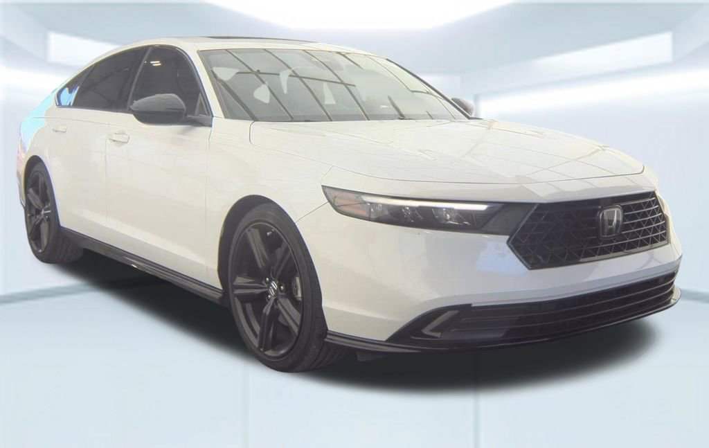 Used 2023 Honda Accord Sport image 5